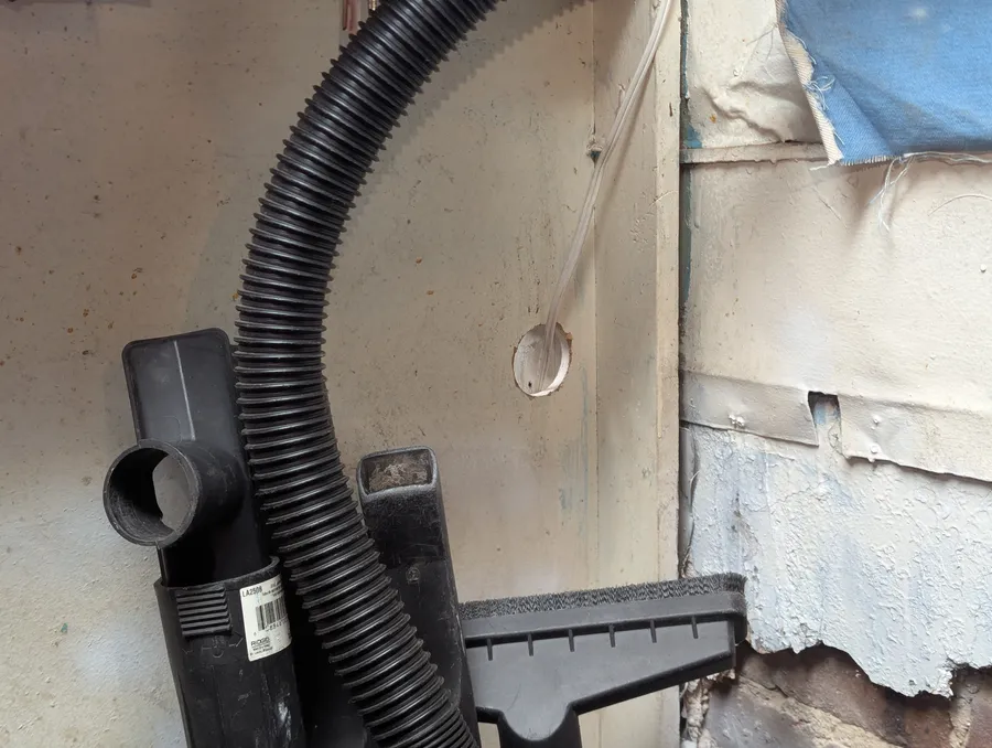 fixing the ceiling light circuit