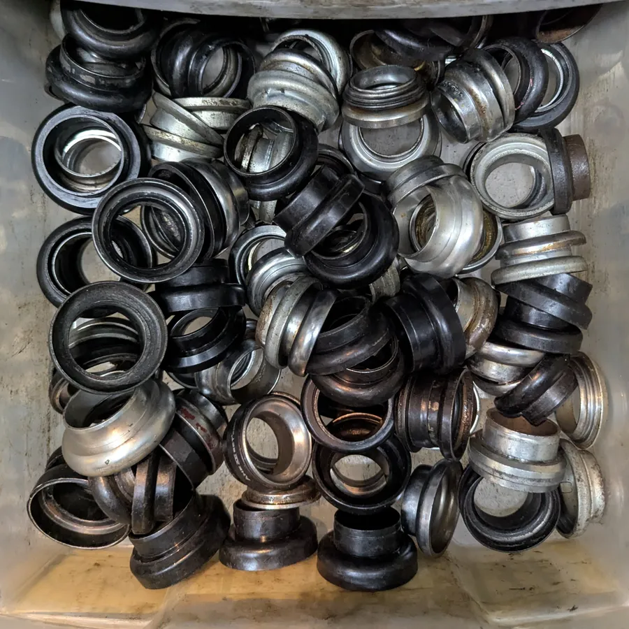 headset (external cup)