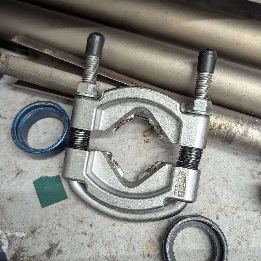 crown race remover