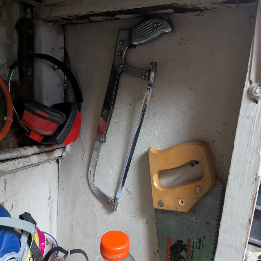 hacksaw