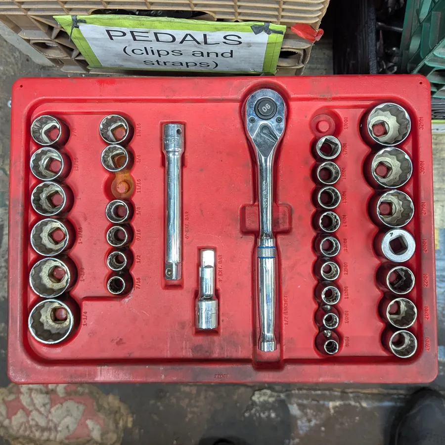 ratchet & sockets