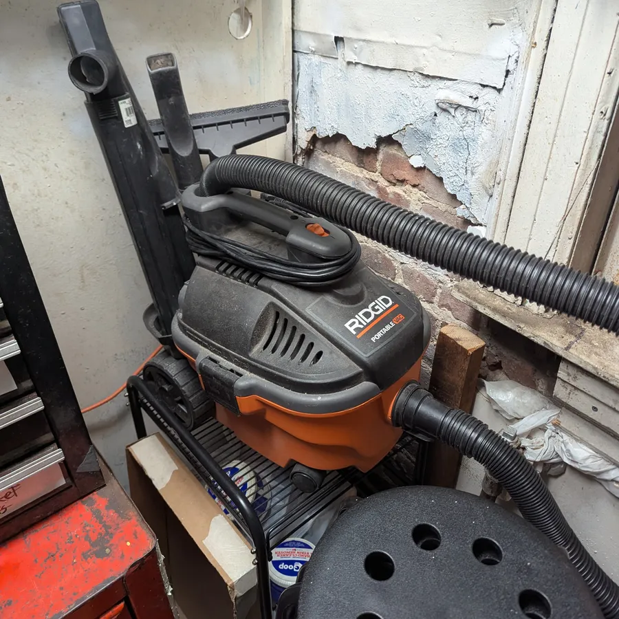vacuum cleaner